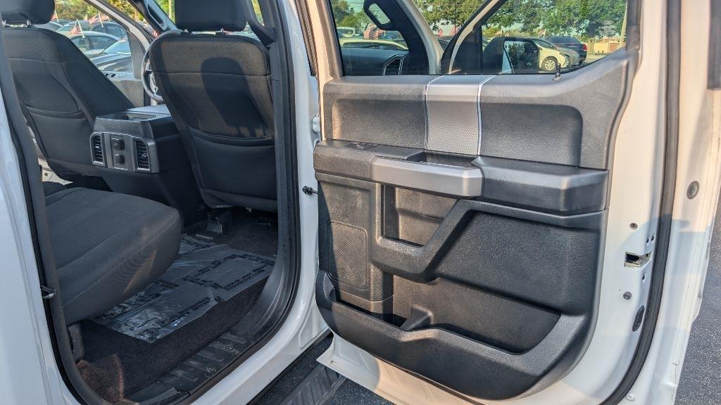 Ford F-150 XL SuperCrew 5.5-ft. Bed 4WD 2016