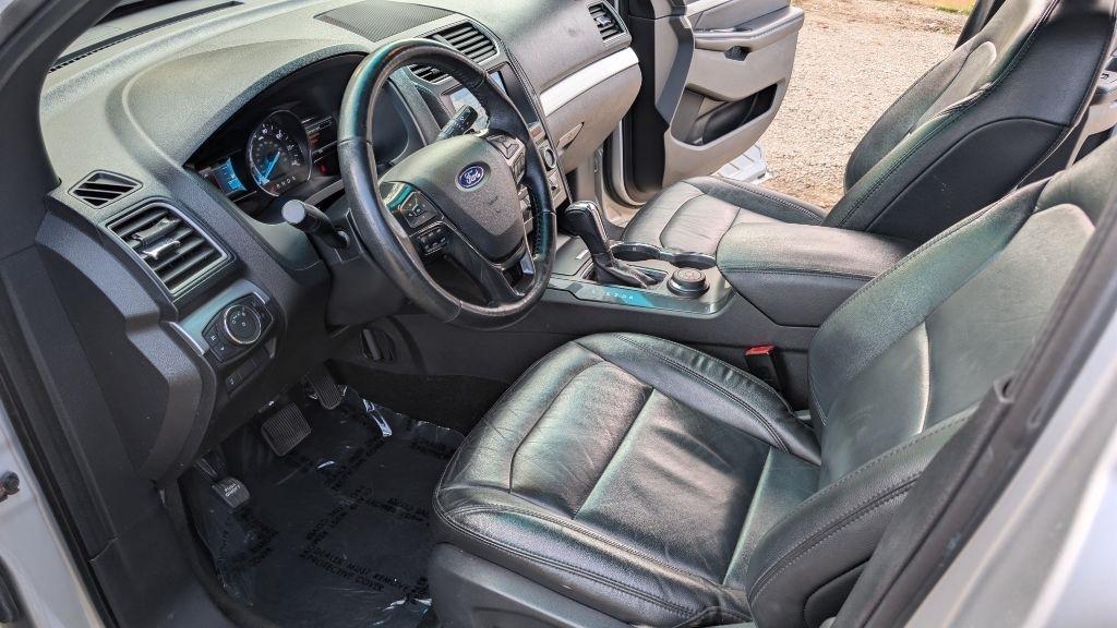 Ford Explorer XLT 4WD 2017