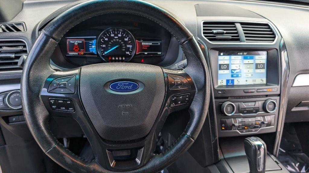 Ford Explorer XLT 4WD 2017