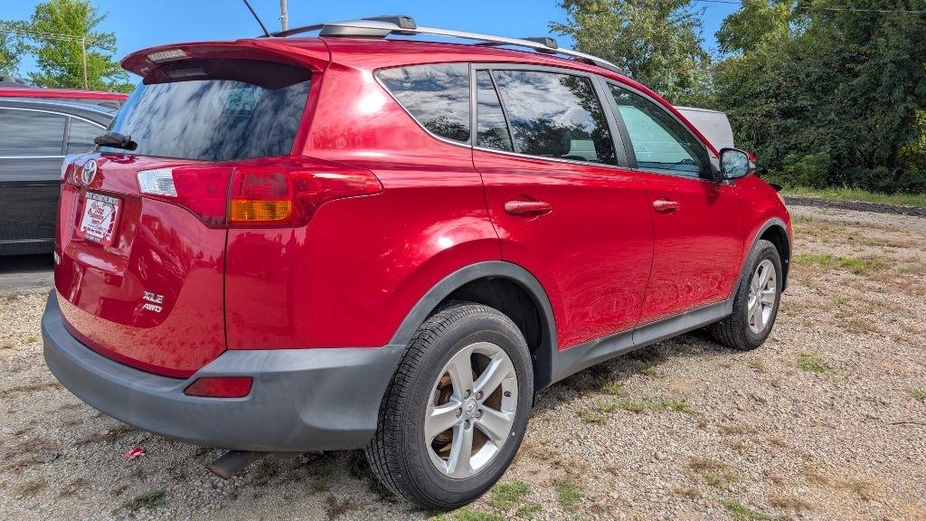 Toyota RAV4 XLE AWD 2013