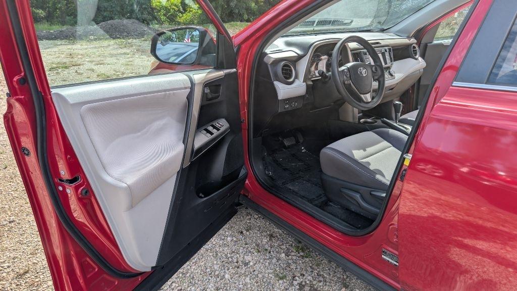Toyota RAV4 XLE AWD 2013