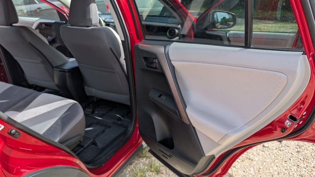 Toyota RAV4 XLE AWD 2013