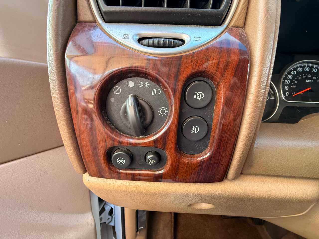 GMC Envoy XL 4dr 4WD SLT 2003