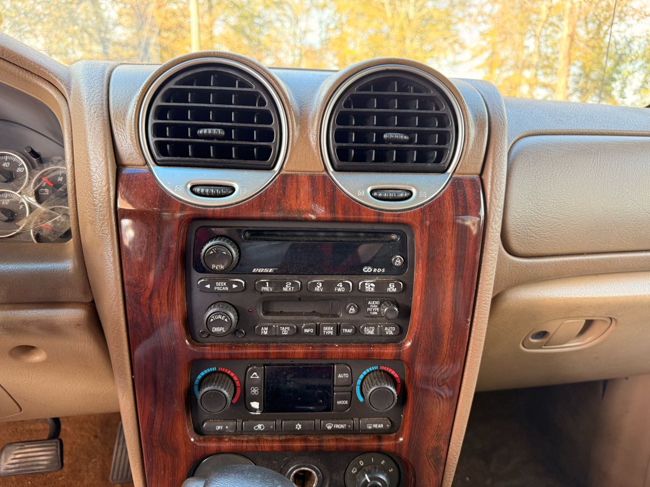 GMC Envoy XL 4dr 4WD SLT 2003