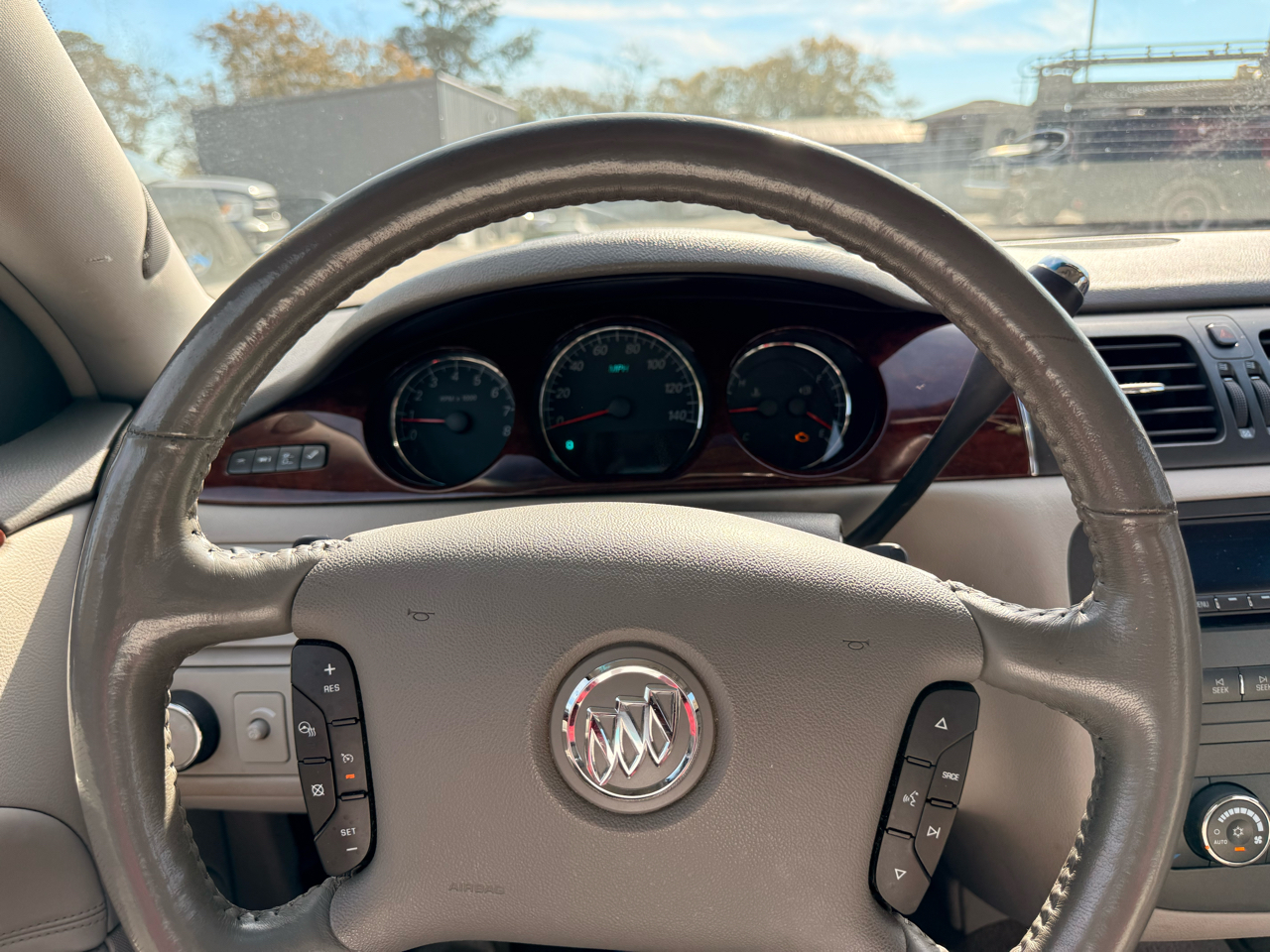 Buick Lucerne 4dr Sdn V6 CXL 2007