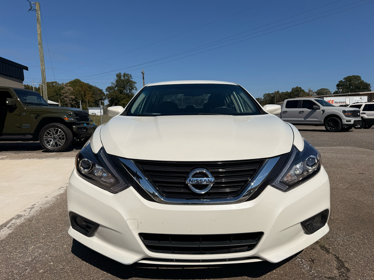 Nissan Altima 4dr Sdn I4 2.5 SR 2016