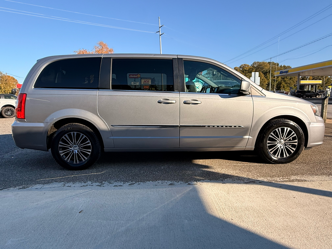 Chrysler Town & Country 4dr Wgn S 2014