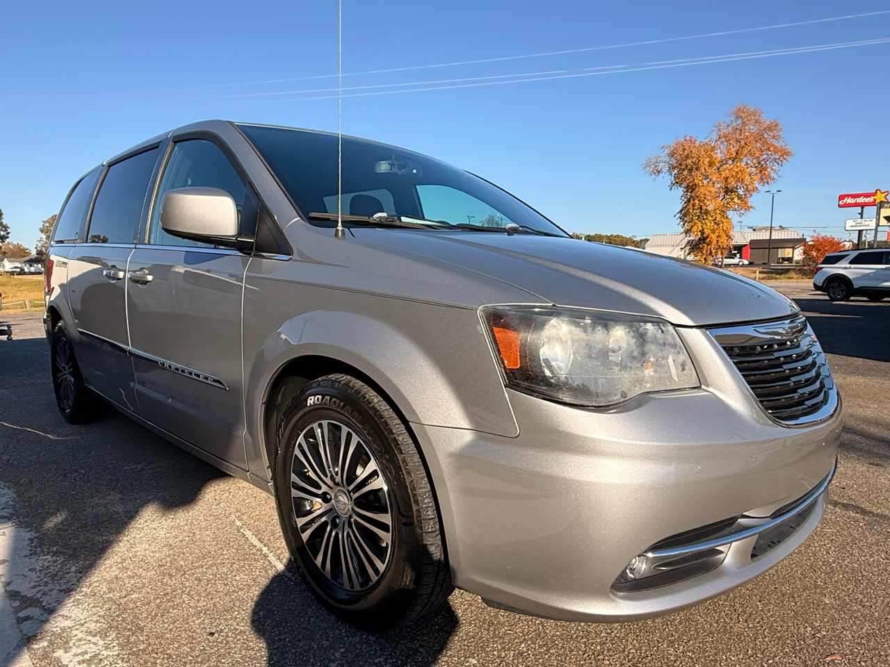 Chrysler Town & Country 4dr Wgn S 2014