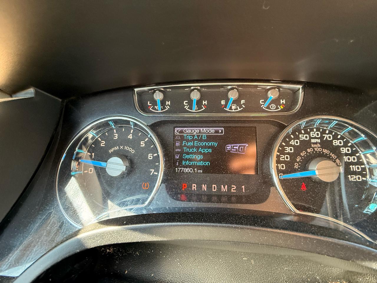 Ford F-150 2WD SuperCrew 145" Lariat 2013