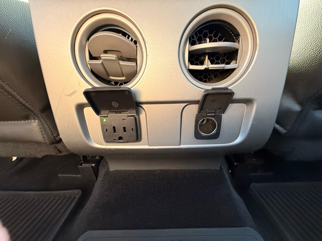 Ford F-150 4WD SuperCrew 145" King Ranch 2013