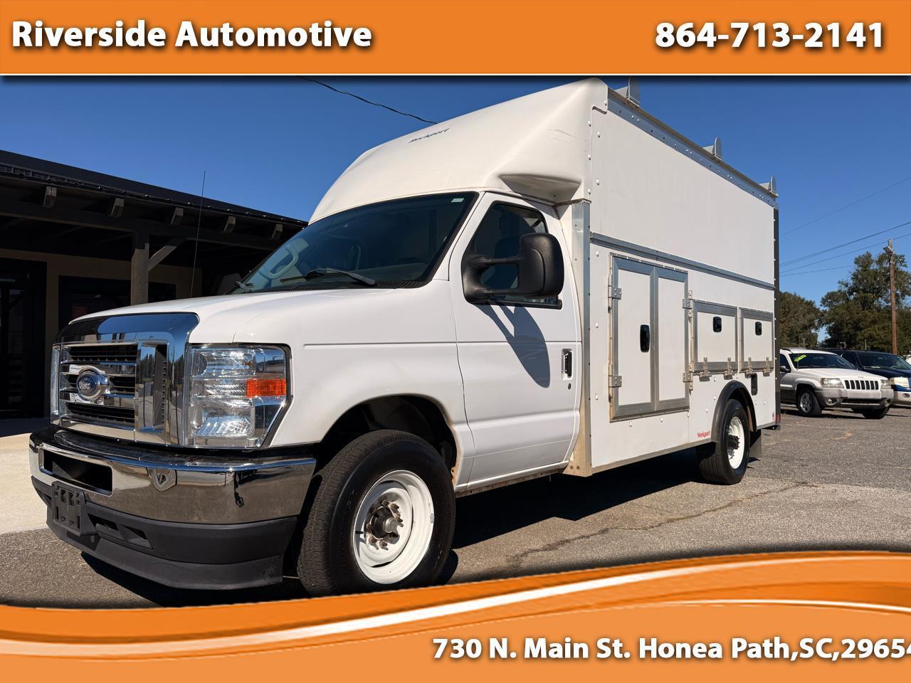 2022 Ford E-Series Cutaway E-350 SRW 138" WB