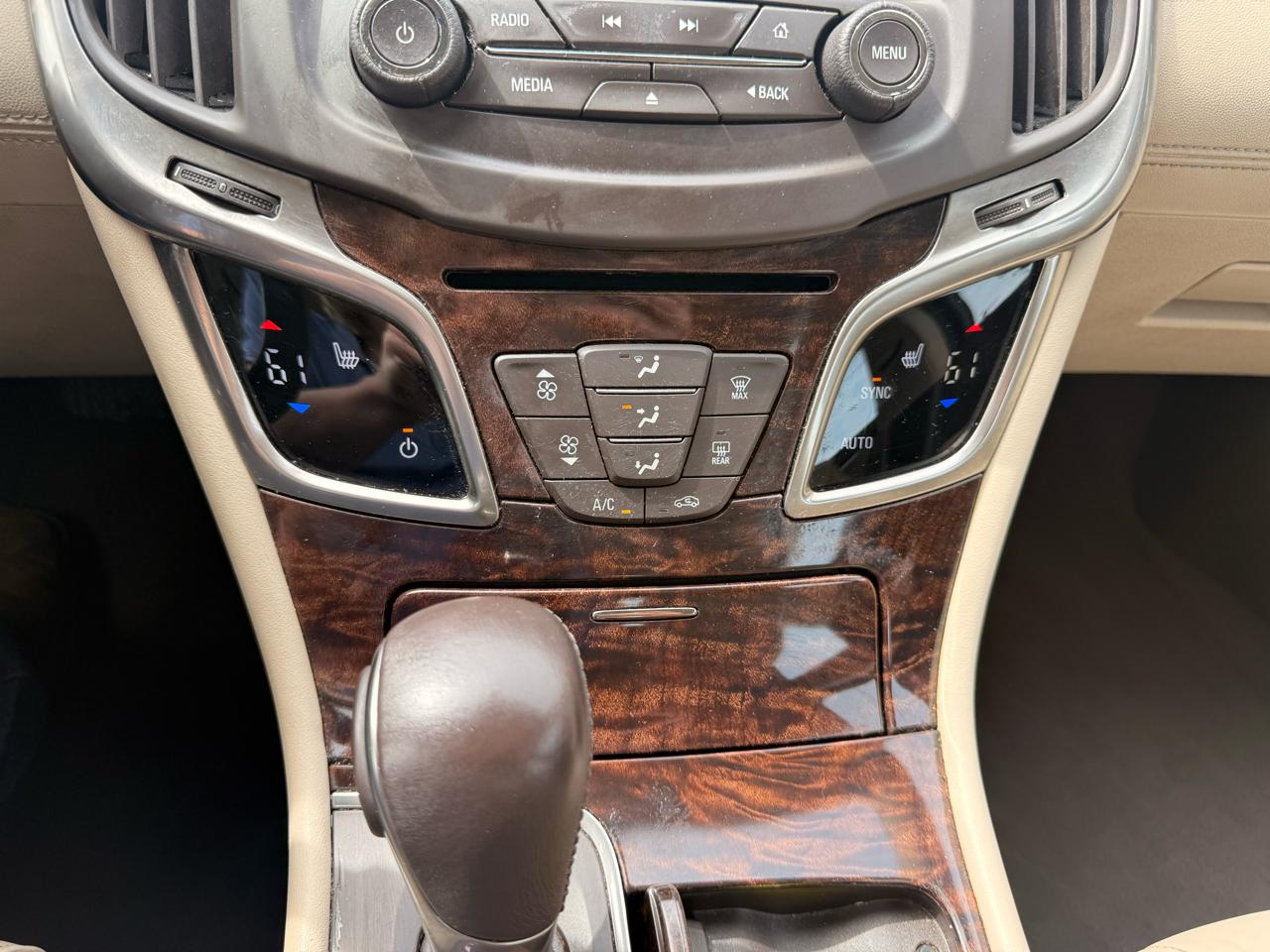 Buick LaCrosse 4dr Sdn Leather FWD 2016