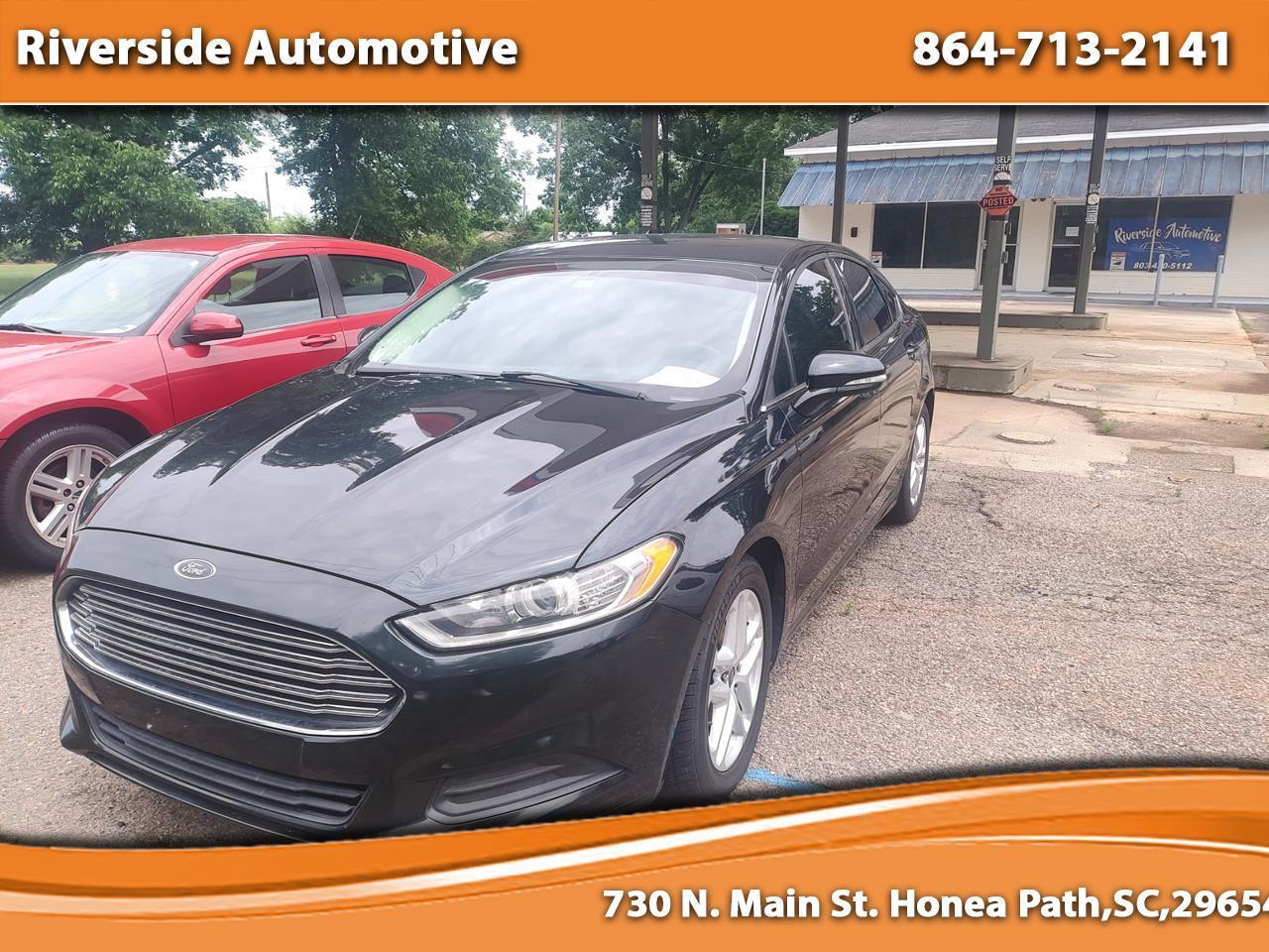 2014 Ford Fusion 4dr Sdn SE FWD