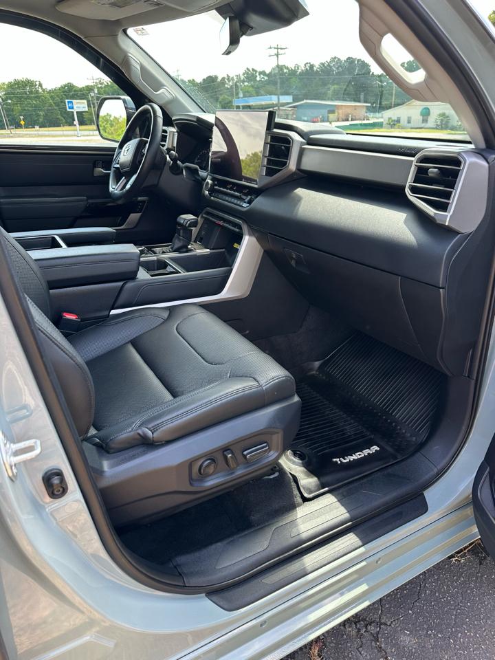 Toyota Tundra 4WD Limited CrewMax 5.5' Bed (Natl) 2022