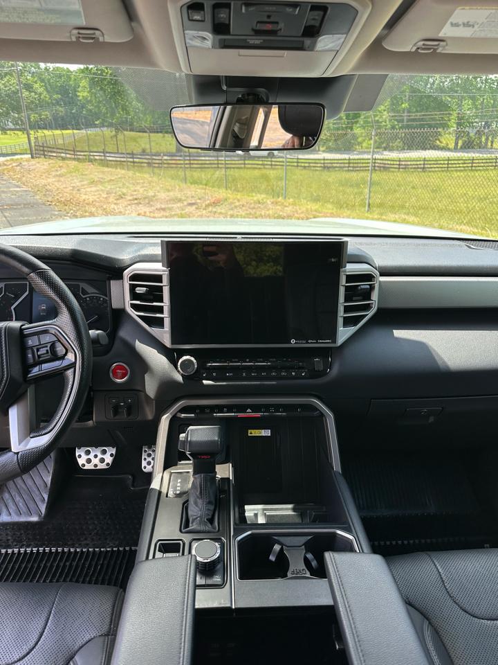 Toyota Tundra 4WD Limited CrewMax 5.5' Bed (Natl) 2022