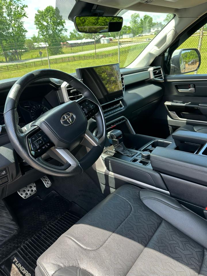 Toyota Tundra 4WD Limited CrewMax 5.5' Bed (Natl) 2022