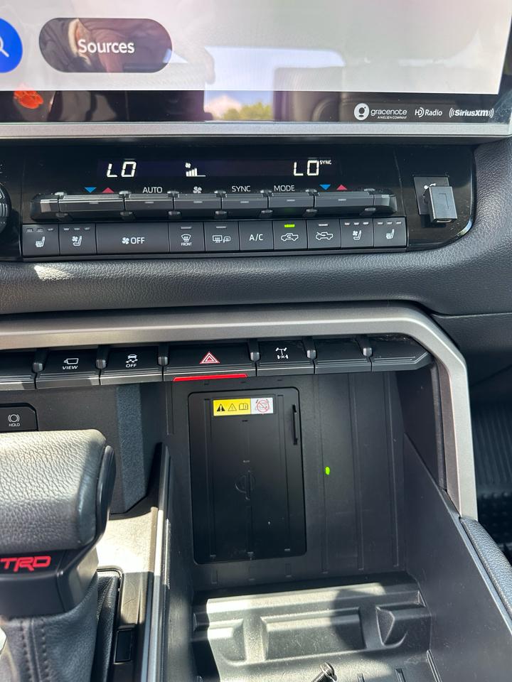 Toyota Tundra 4WD Limited CrewMax 5.5' Bed (Natl) 2022