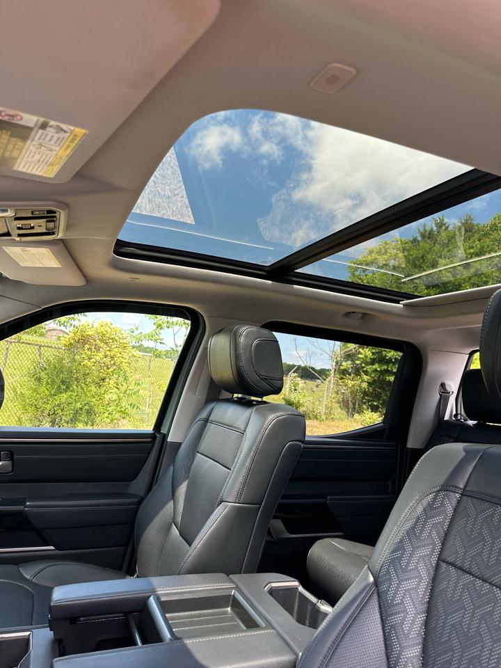 Toyota Tundra 4WD Limited CrewMax 5.5' Bed (Natl) 2022