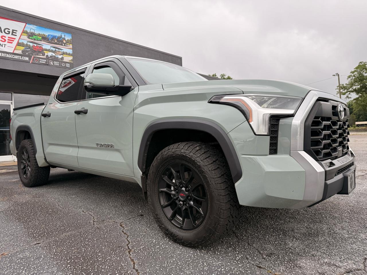 Toyota Tundra 4WD Limited CrewMax 5.5' Bed (Natl) 2022