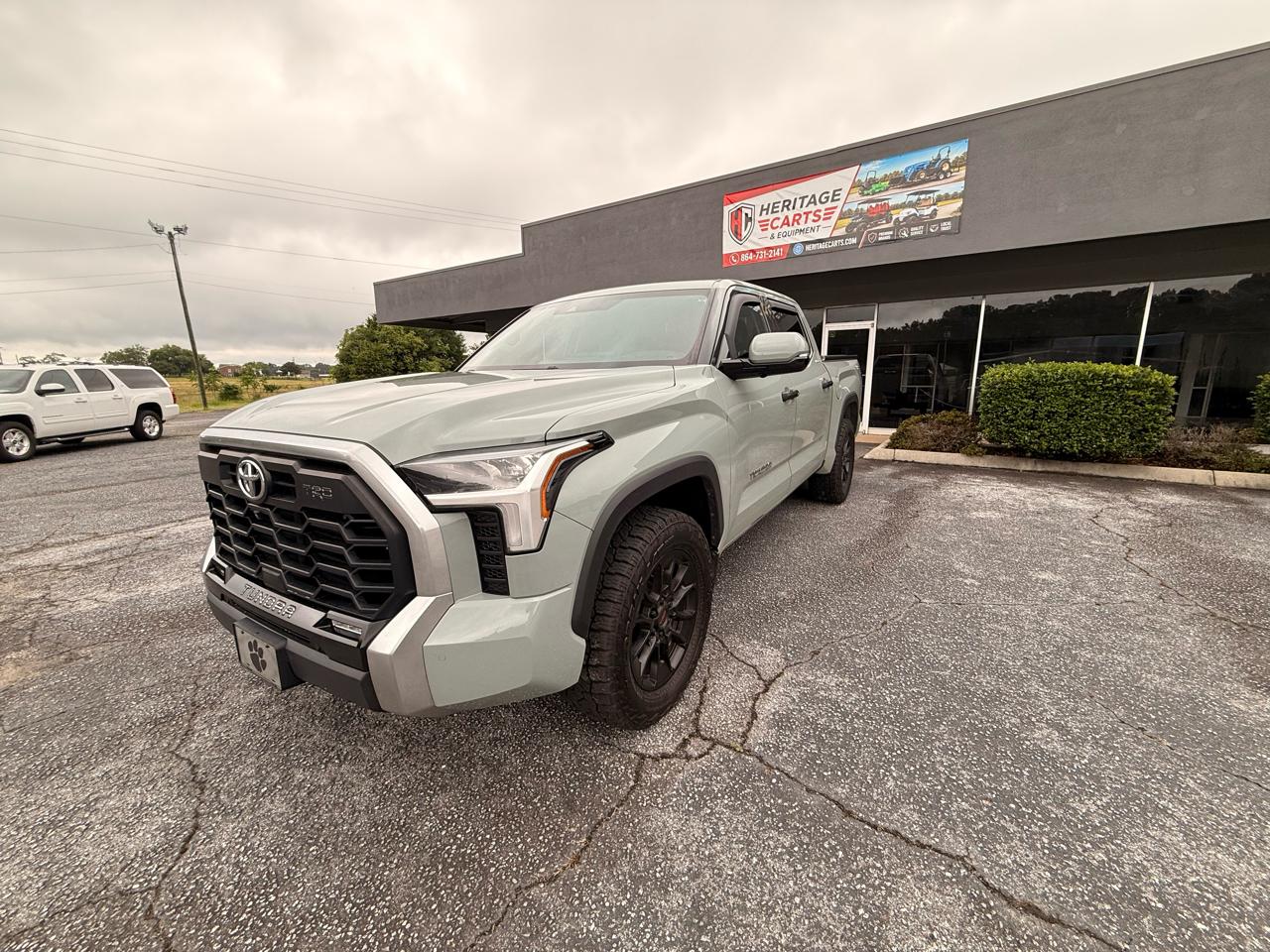 Toyota Tundra 4WD Limited CrewMax 5.5' Bed (Natl) 2022