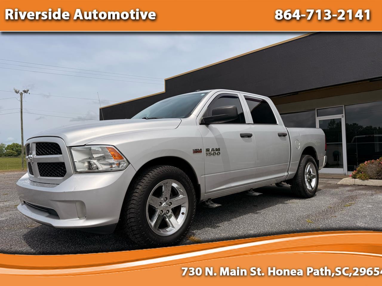 2017 RAM 1500 Express 4x2 Crew Cab 5'7" Box