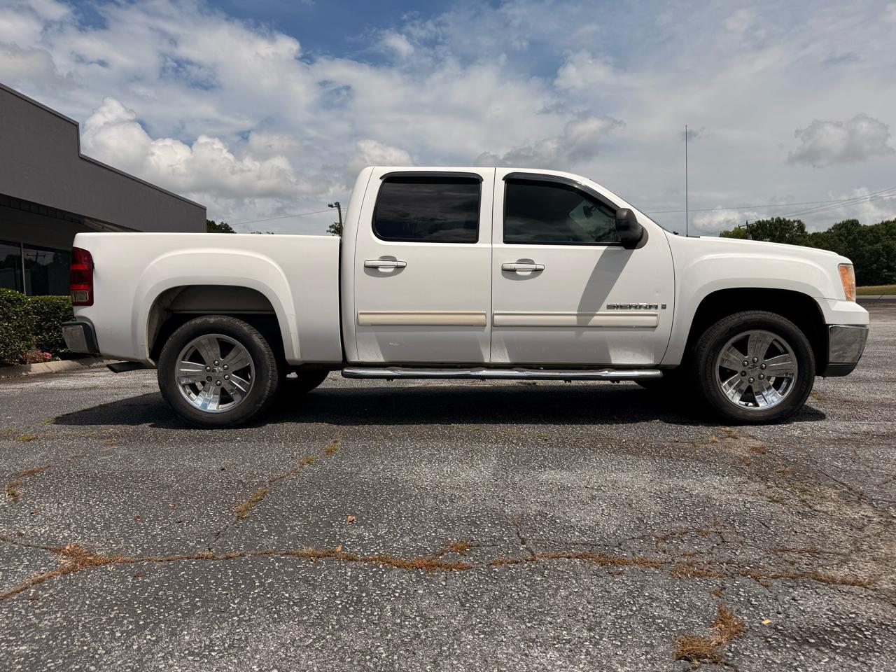 GMC Sierra 1500 2WD Crew Cab 143.5" SLE 2009