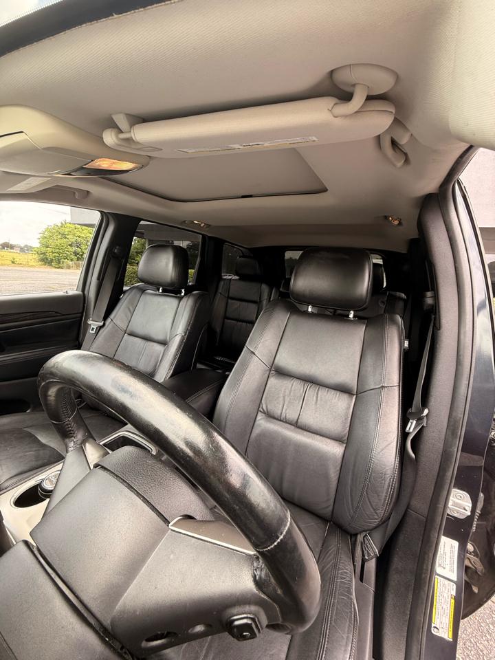 Jeep Grand Cherokee RWD 4dr Laredo 2012