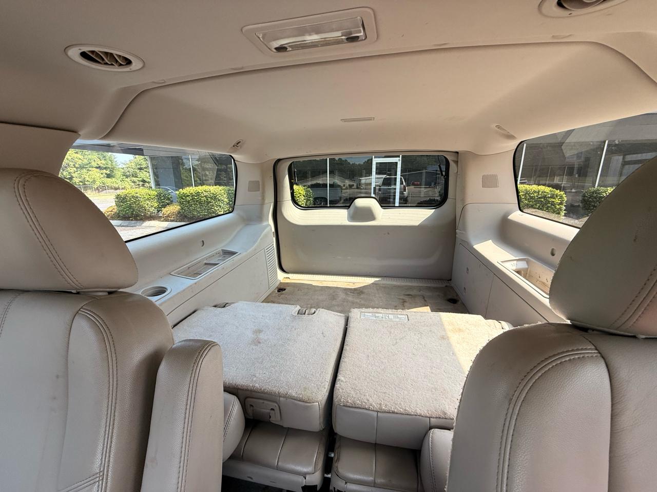 Chevrolet Suburban 4WD 4dr 1500 LT 2013