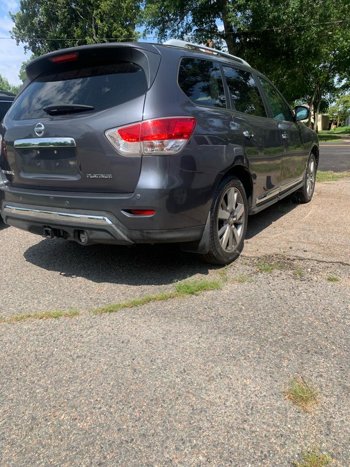 Nissan Pathfinder 2WD 4dr Platinum 2013