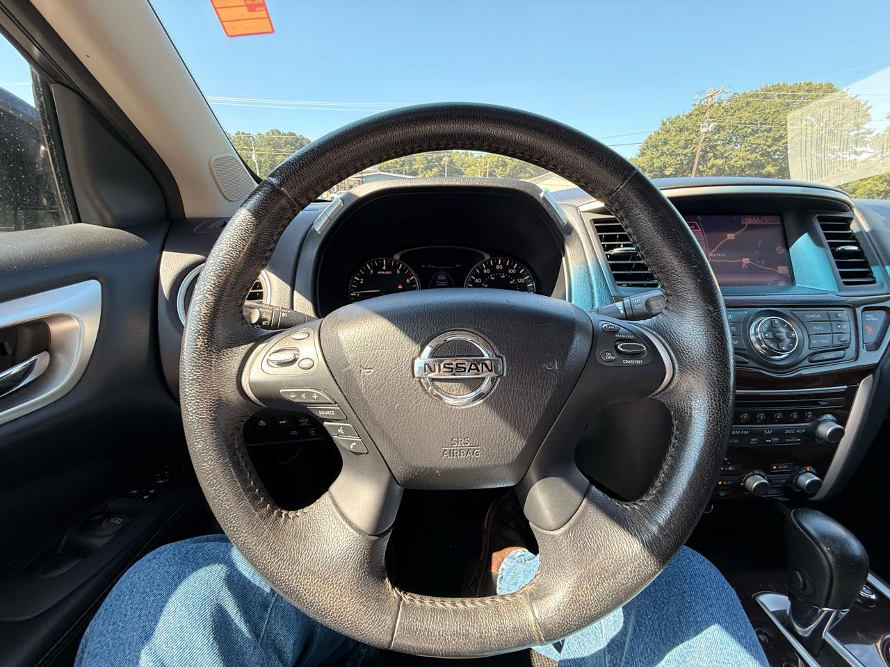 Nissan Pathfinder 2WD 4dr Platinum 2013