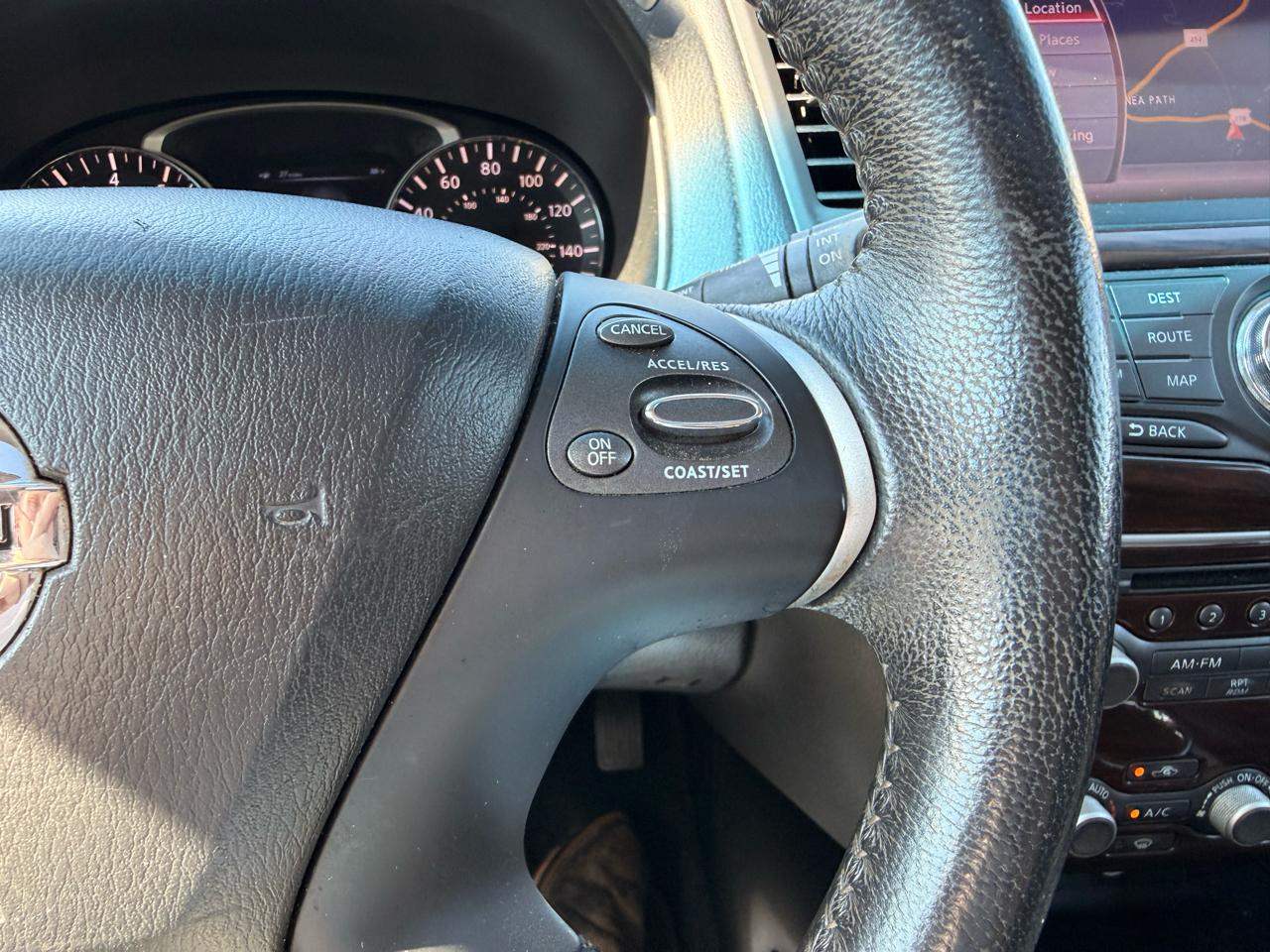 Nissan Pathfinder 2WD 4dr Platinum 2013