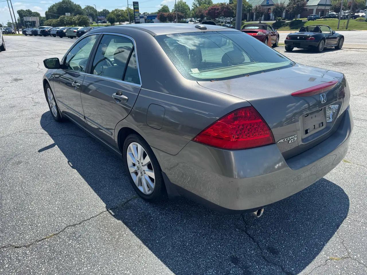 Honda Accord Sdn EX-L V6 AT 2006