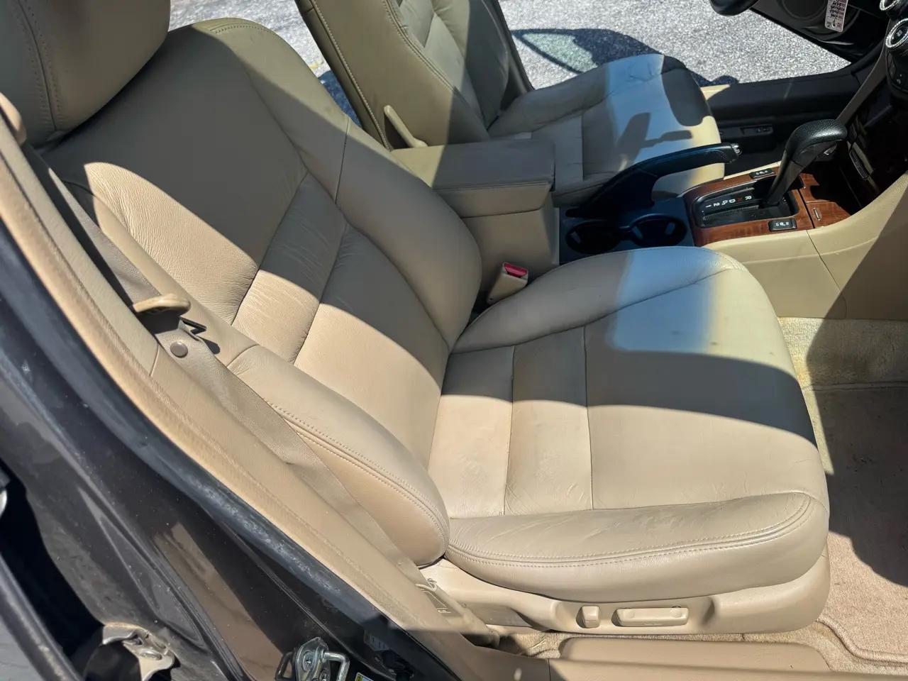 Honda Accord Sdn EX-L V6 AT 2006