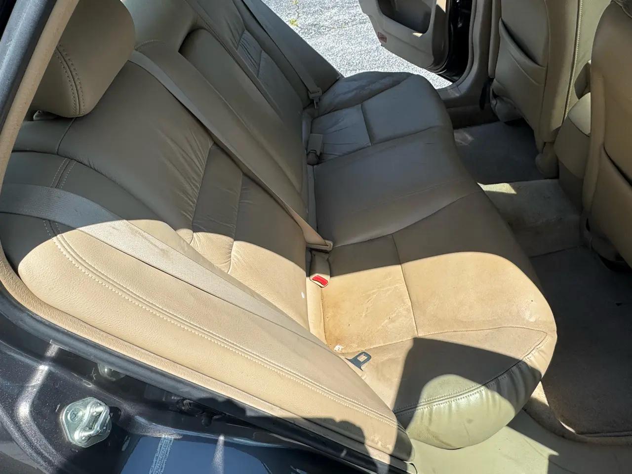 Honda Accord Sdn EX-L V6 AT 2006