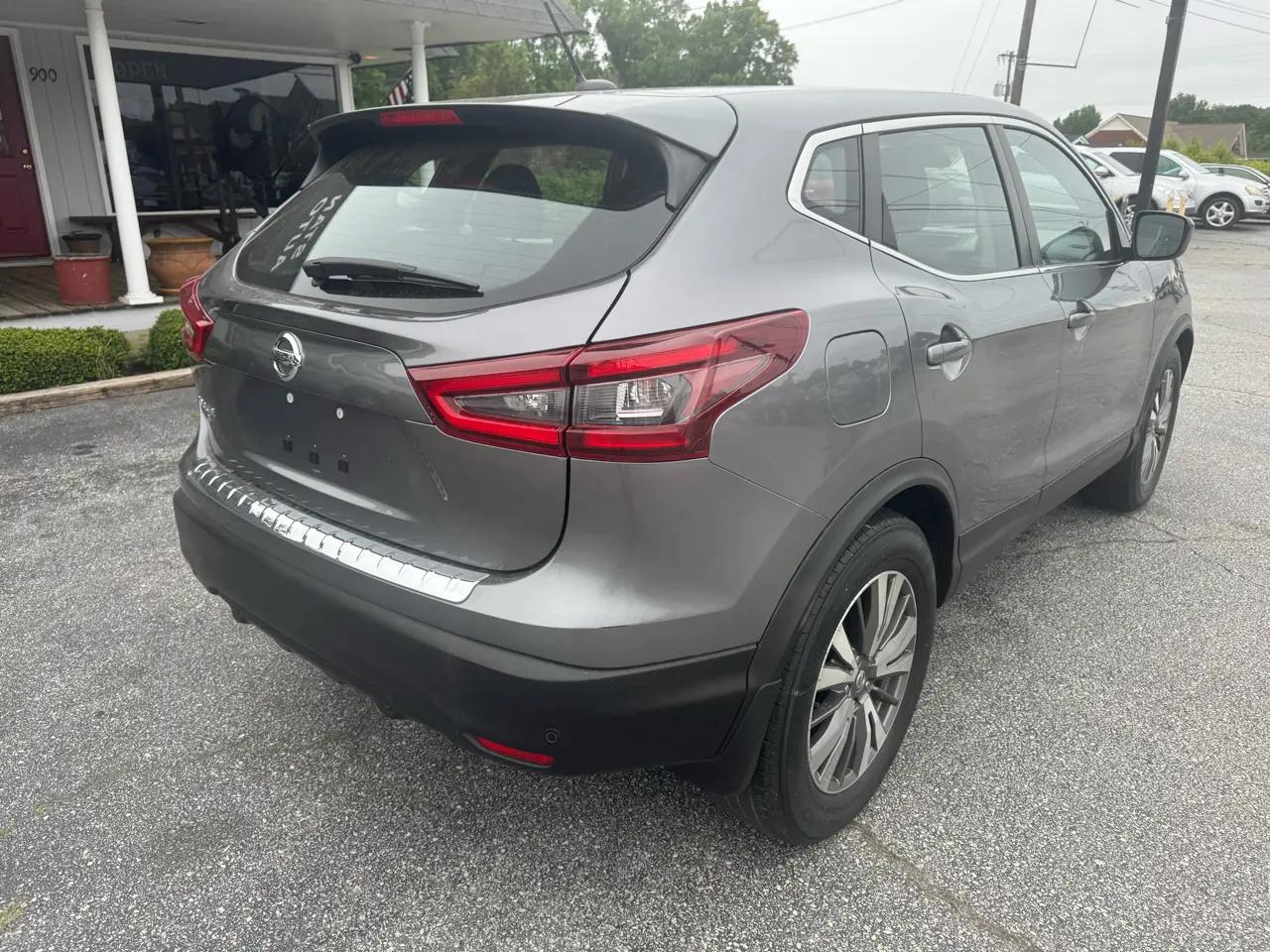 Nissan Rogue Sport FWD S 2020