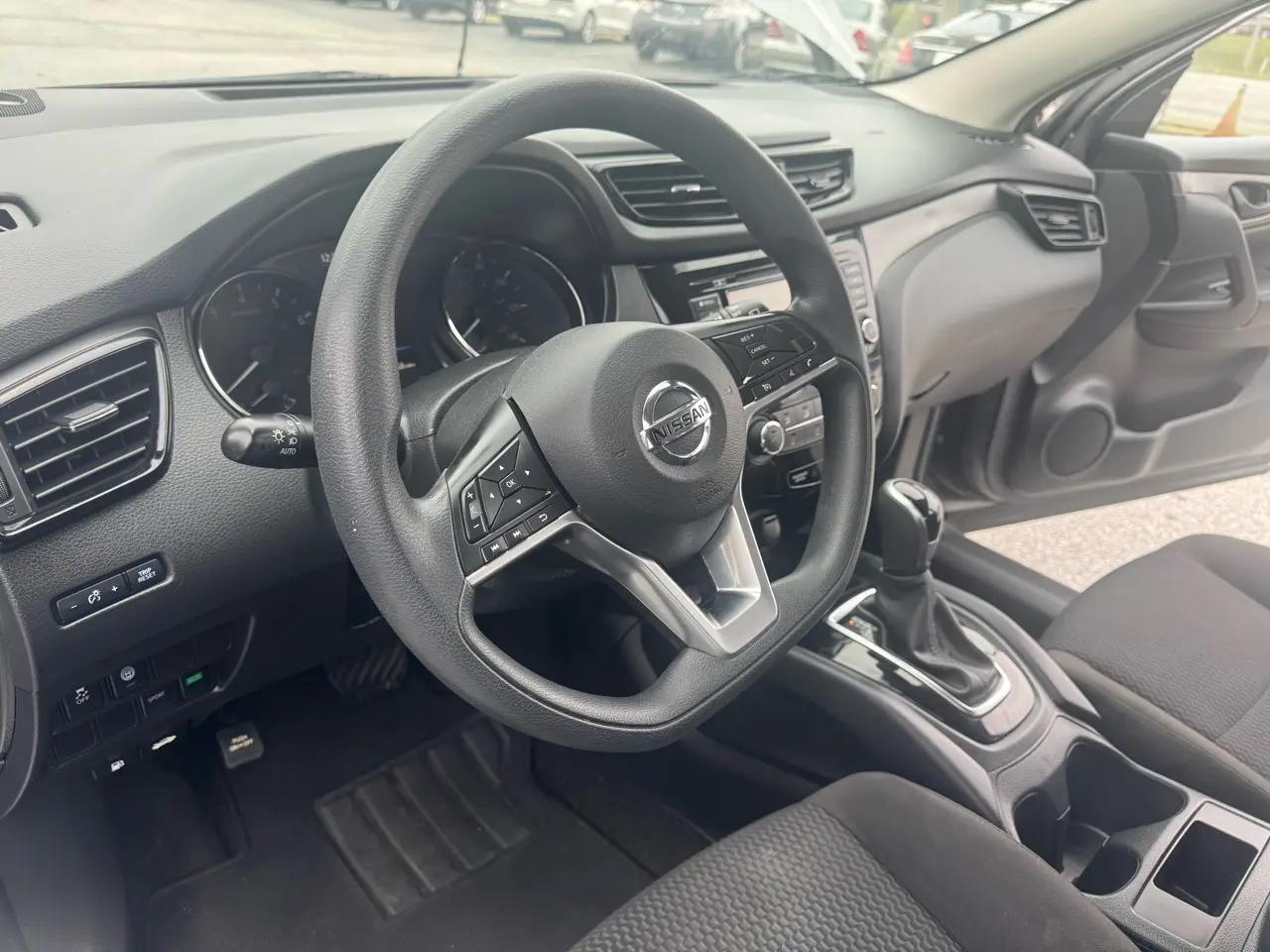 Nissan Rogue Sport FWD S 2020