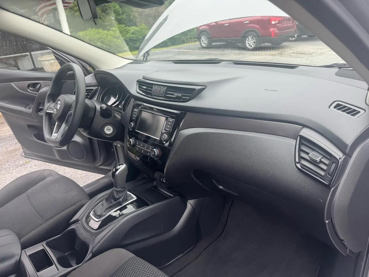 Nissan Rogue Sport FWD S 2020