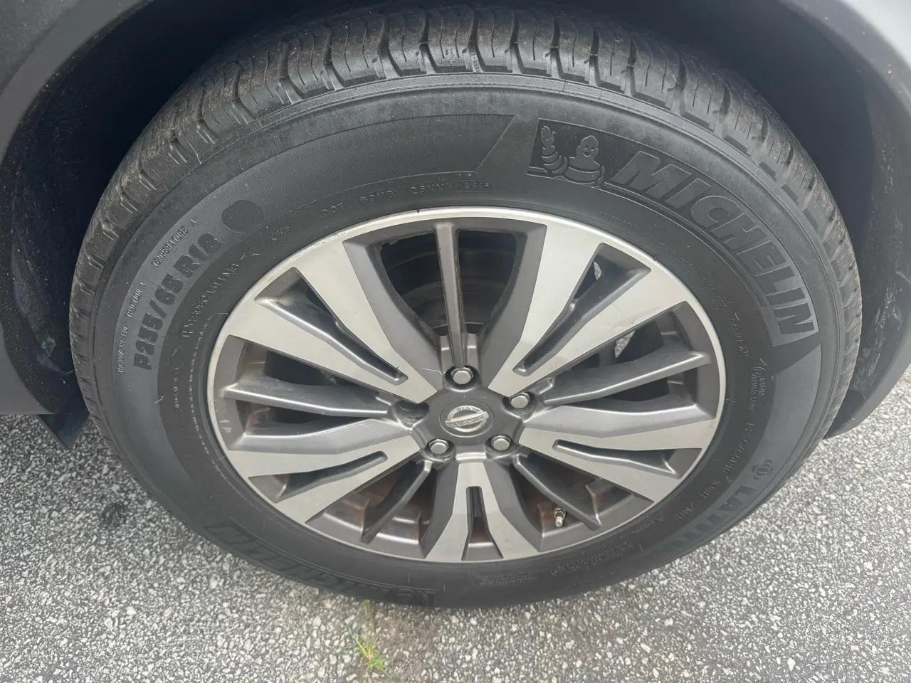 Nissan Rogue Sport FWD S 2020