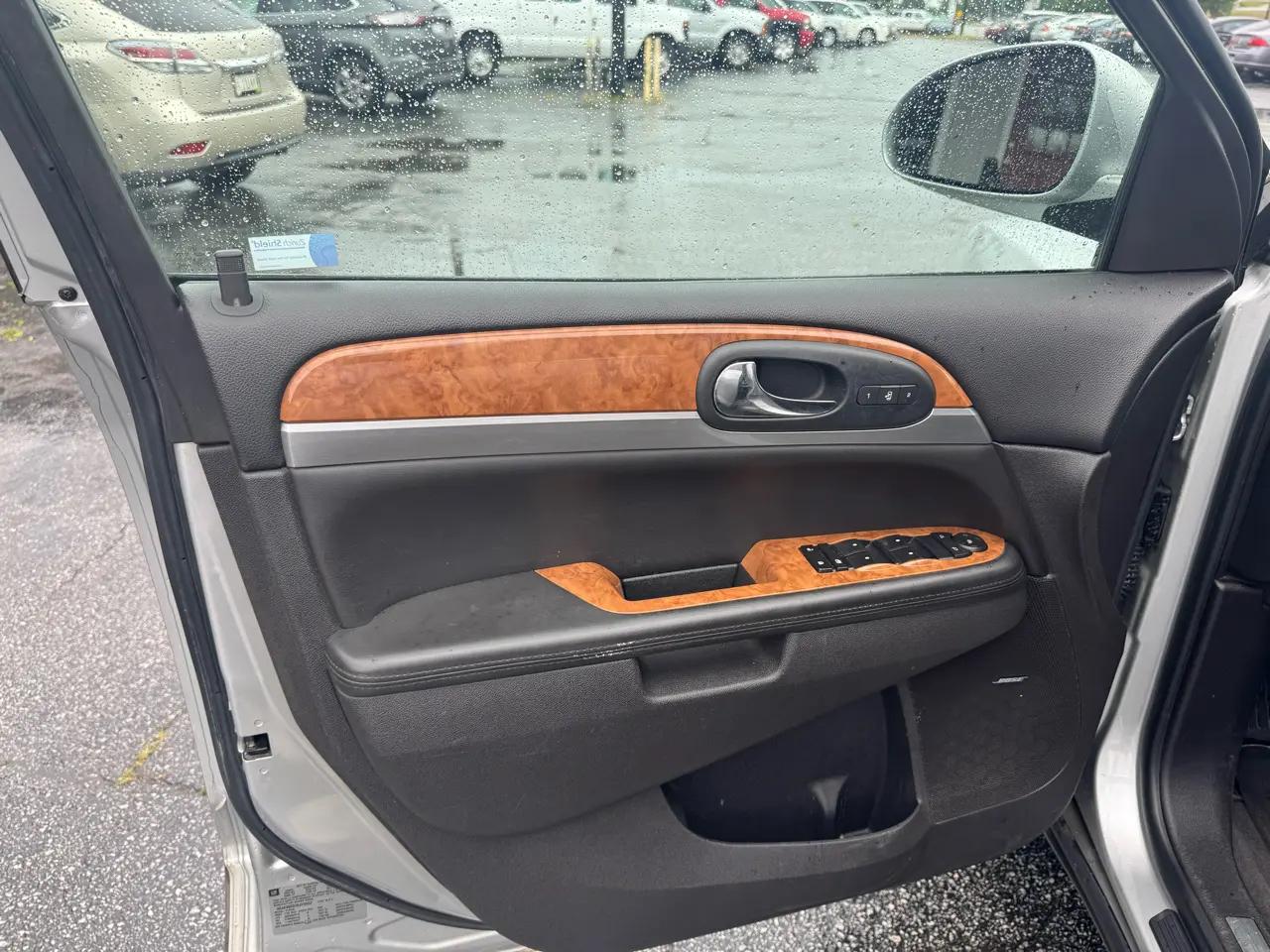 Buick Enclave AWD 4dr CXL-1 2011
