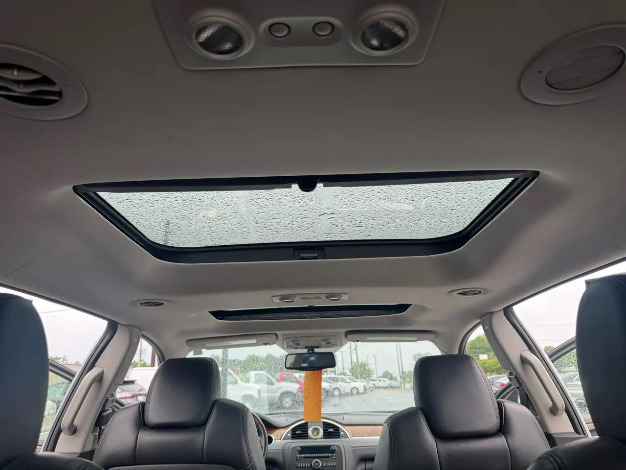 Buick Enclave AWD 4dr CXL-1 2011