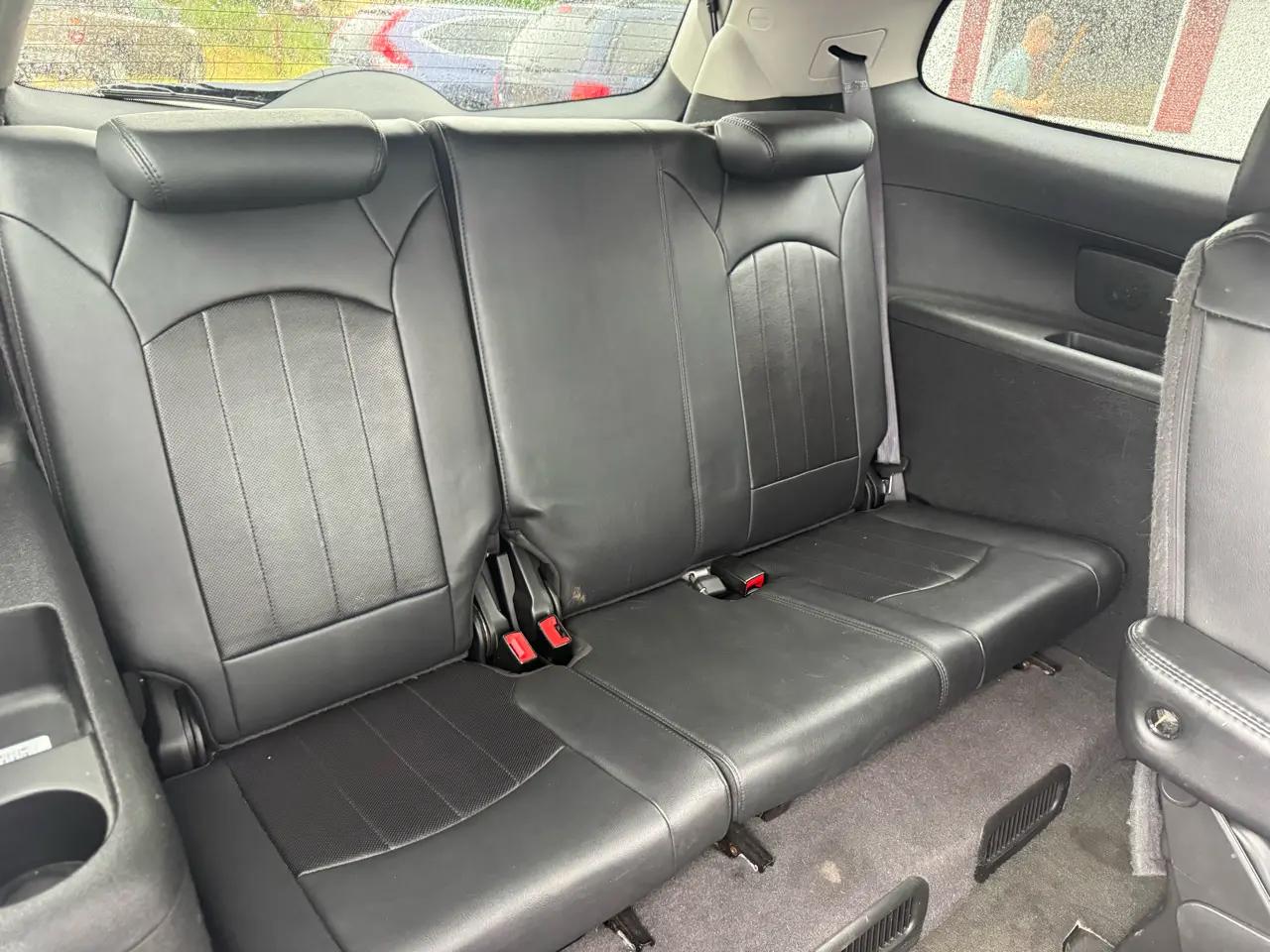 Buick Enclave AWD 4dr CXL-1 2011