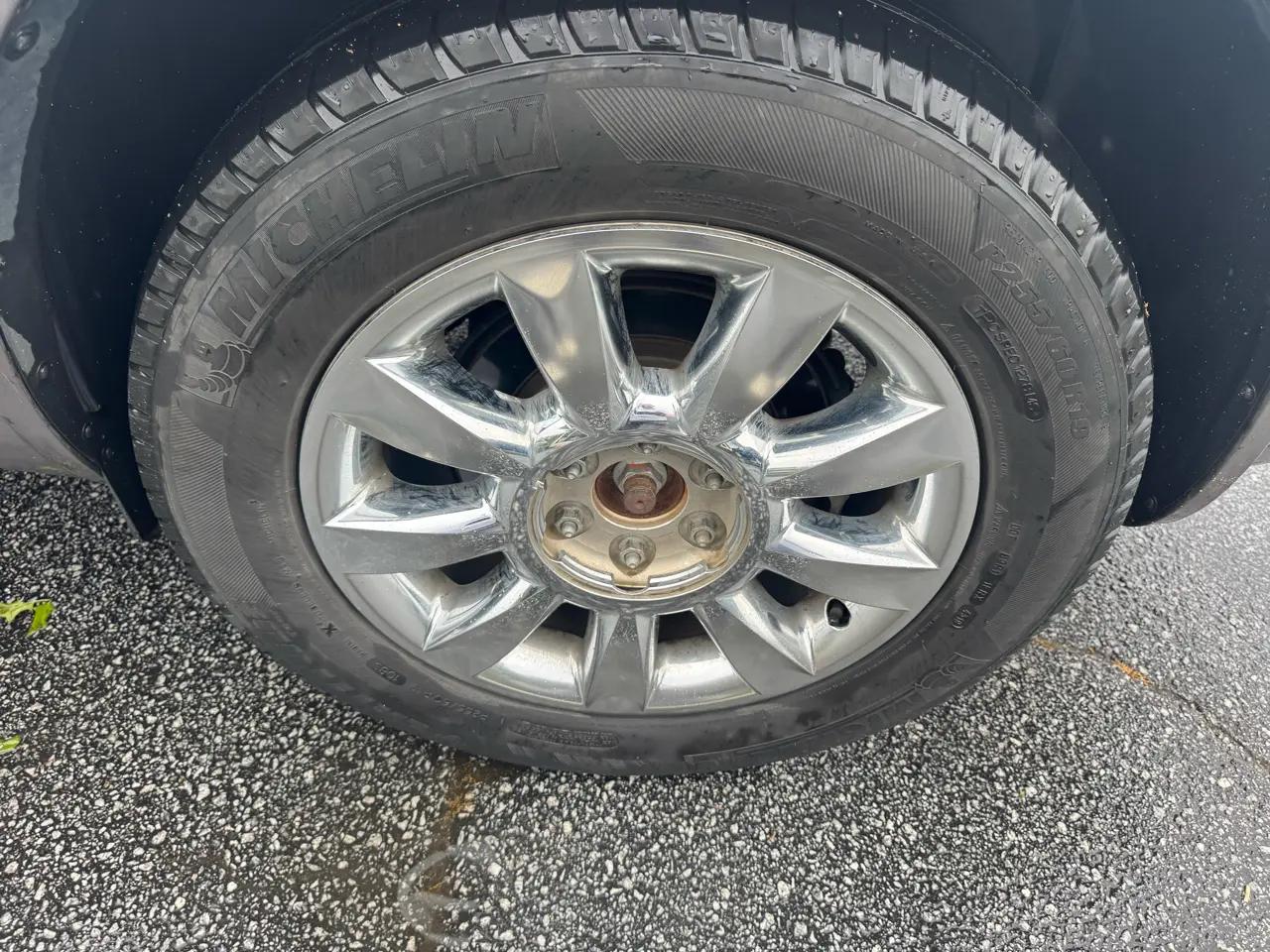 Buick Enclave AWD 4dr CXL-1 2011