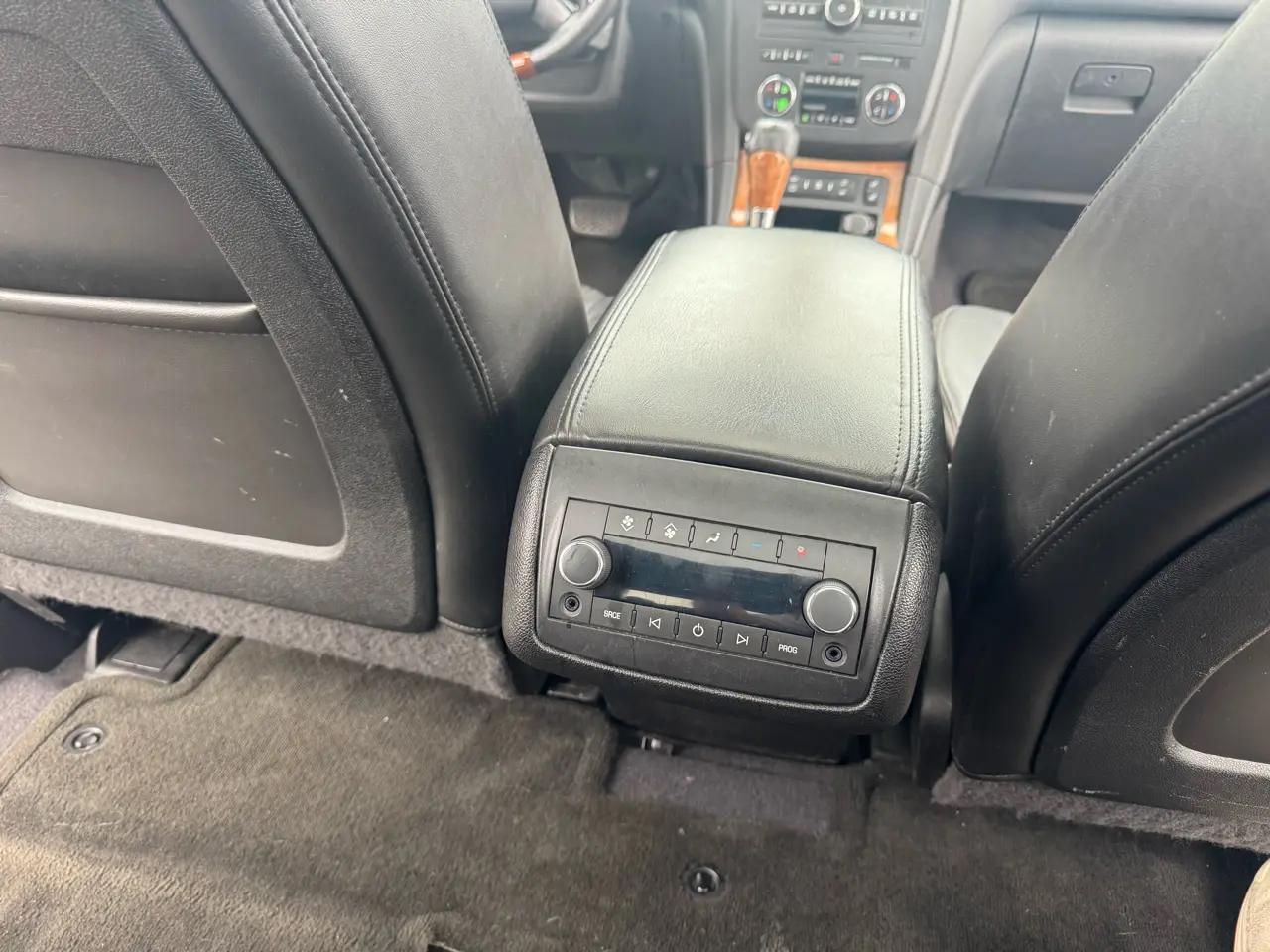 Buick Enclave AWD 4dr CXL-1 2011