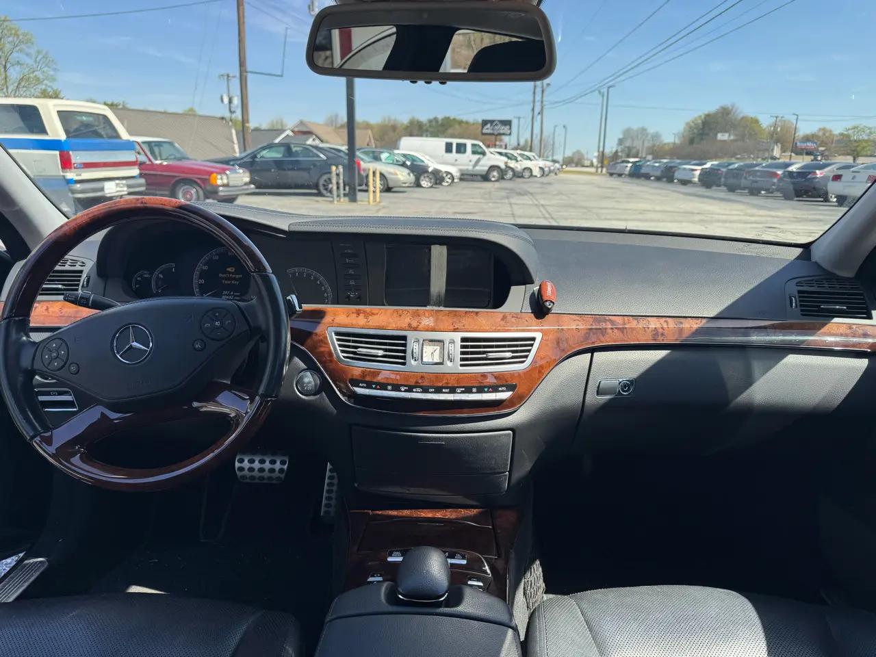 Mercedes-Benz S-Class 4dr Sdn S 550 RWD 2013