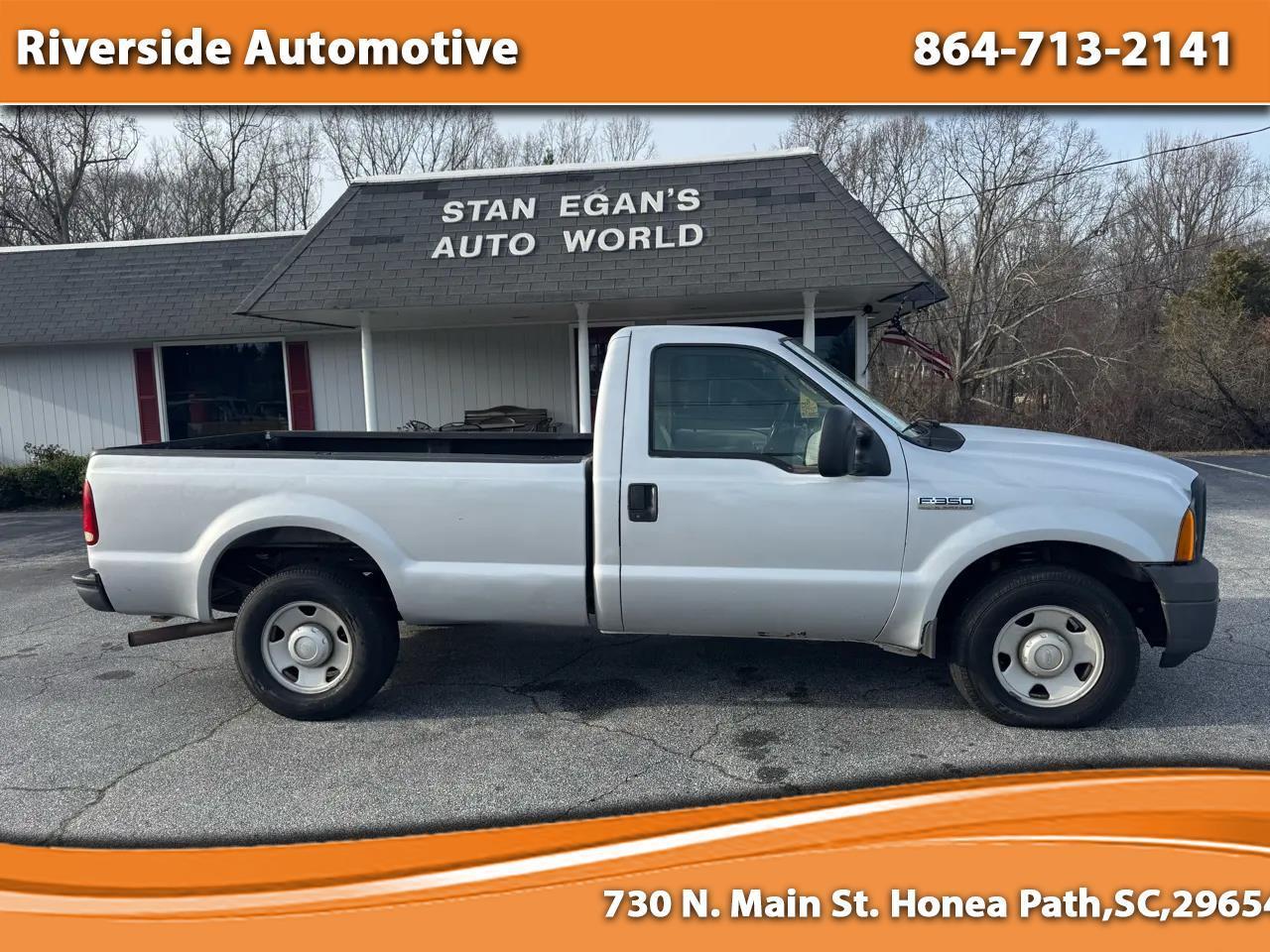 2006 Ford Super Duty F-350 SRW Reg Cab 137" XLT