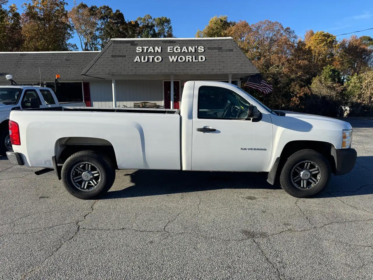 Chevrolet Silverado 1500 2WD Reg Cab 133.0" Work Truck 2013