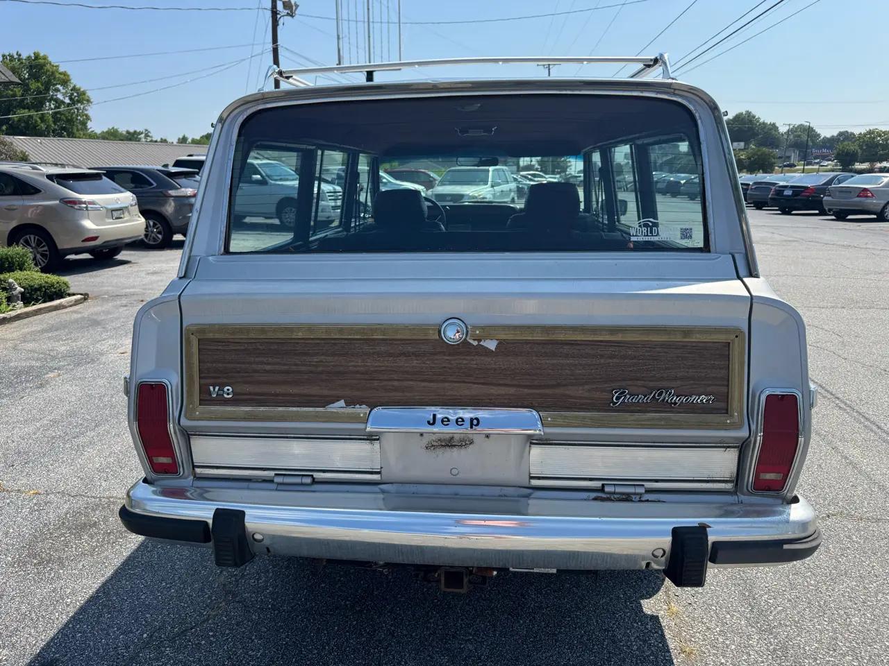 Jeep Grand Wagoneer 4dr Wagon 1988