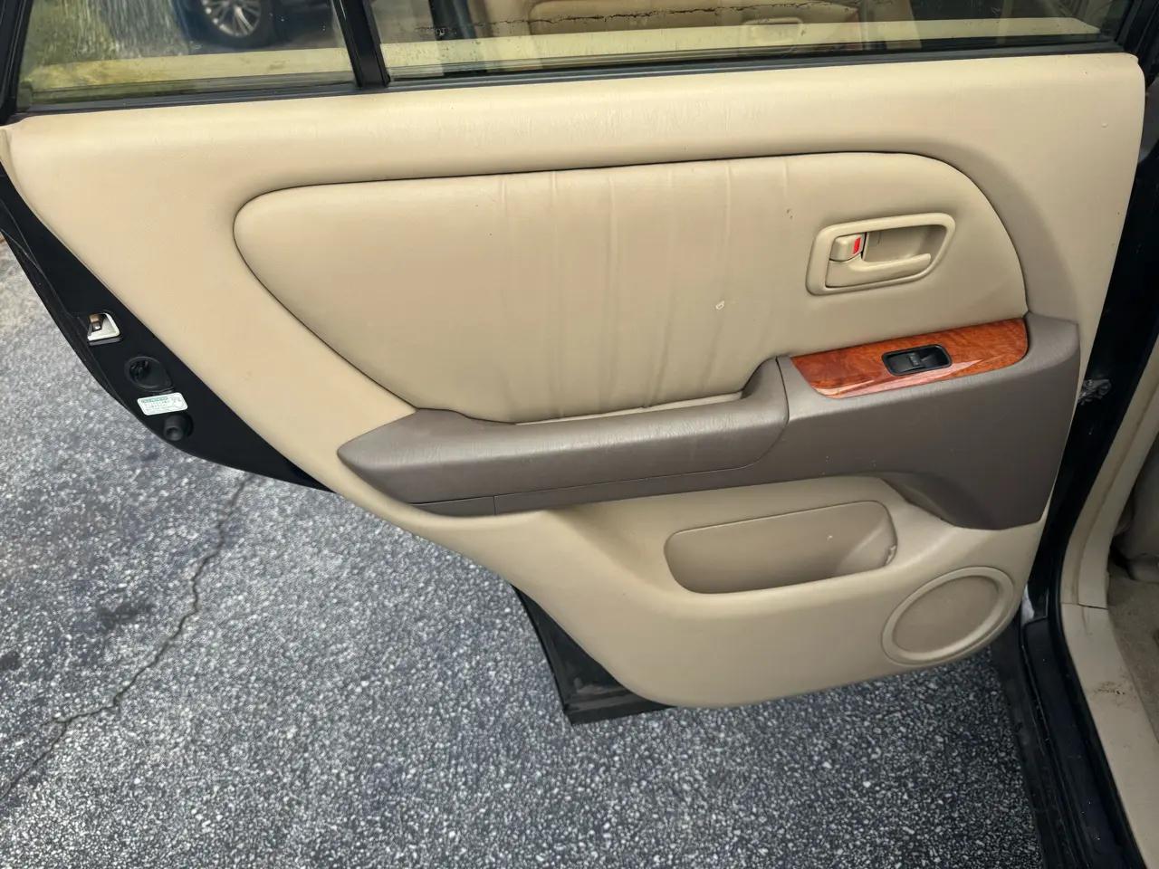 Lexus RX 300 Luxury SUV 4dr SUV 1999