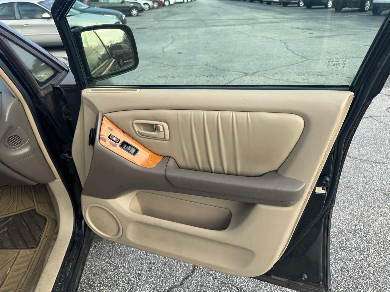 Lexus RX 300 Luxury SUV 4dr SUV 1999
