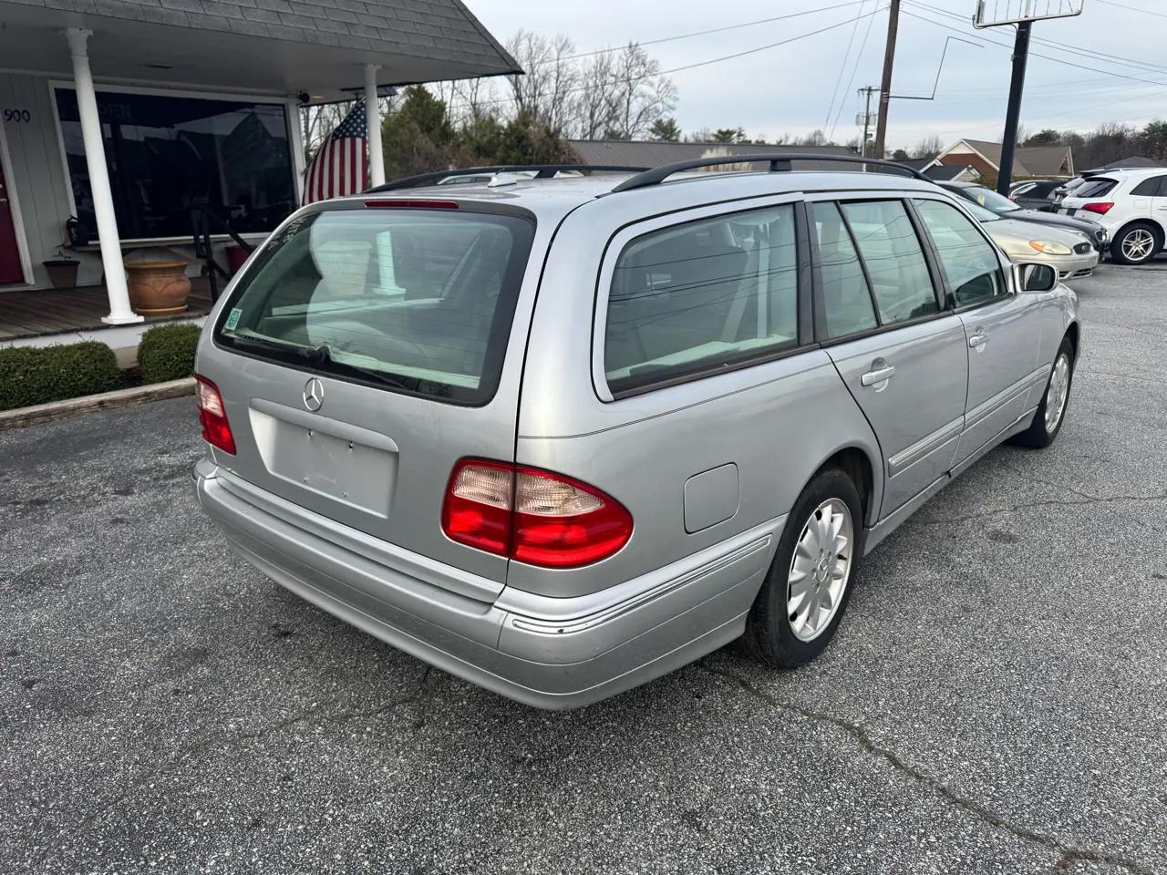 Mercedes-Benz E-Class 4dr Wgn 3.2L 2002